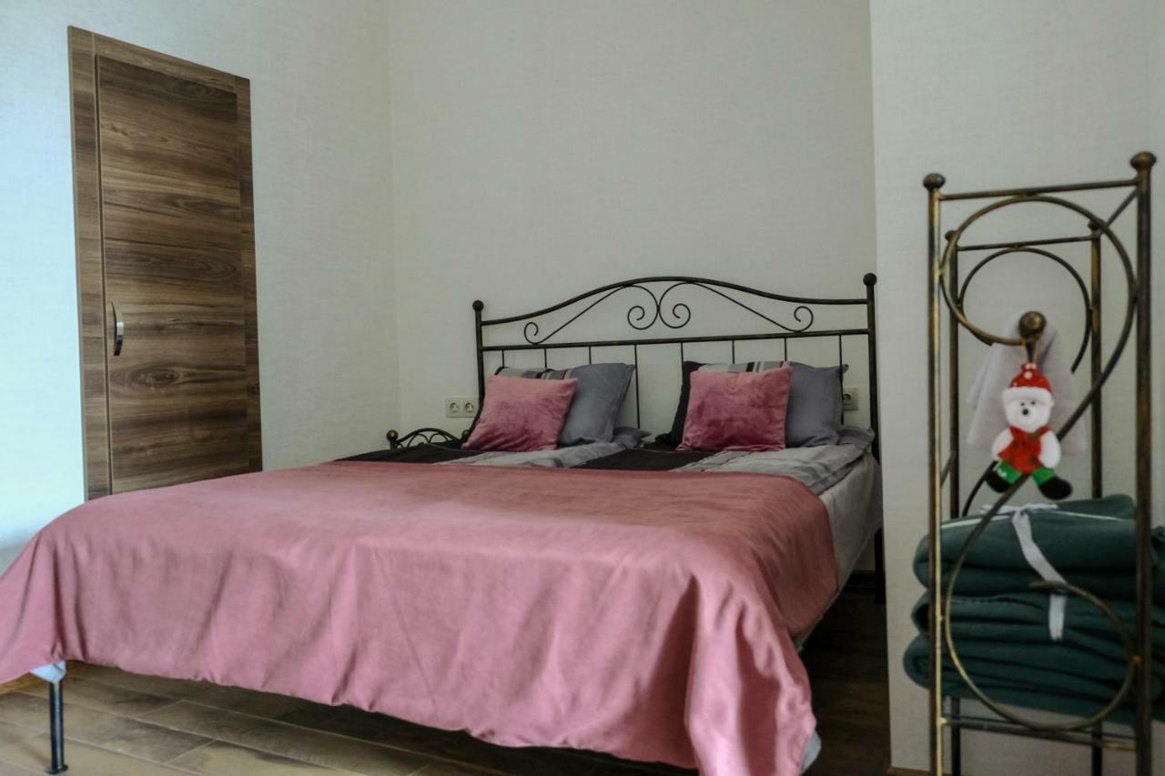 3 Studio Tiflis Oda fotoğraf